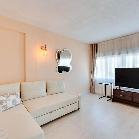 Flamingo 1 Bdr Beach 200 Meters Always Happy Benalmadena Apartment Bagian luar foto