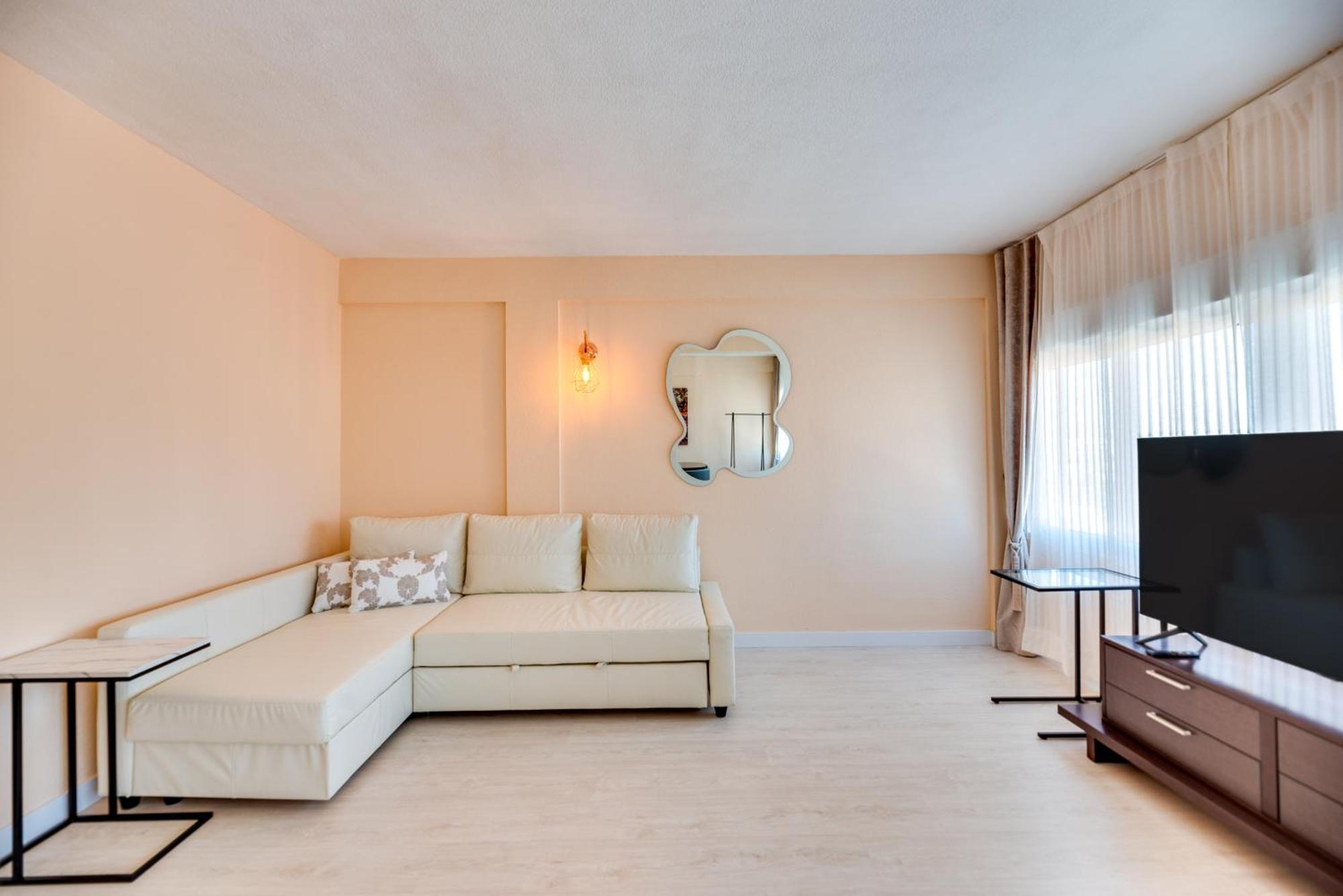 Flamingo 1 Bdr Beach 200 Meters Always Happy Benalmadena Apartment Bagian luar foto
